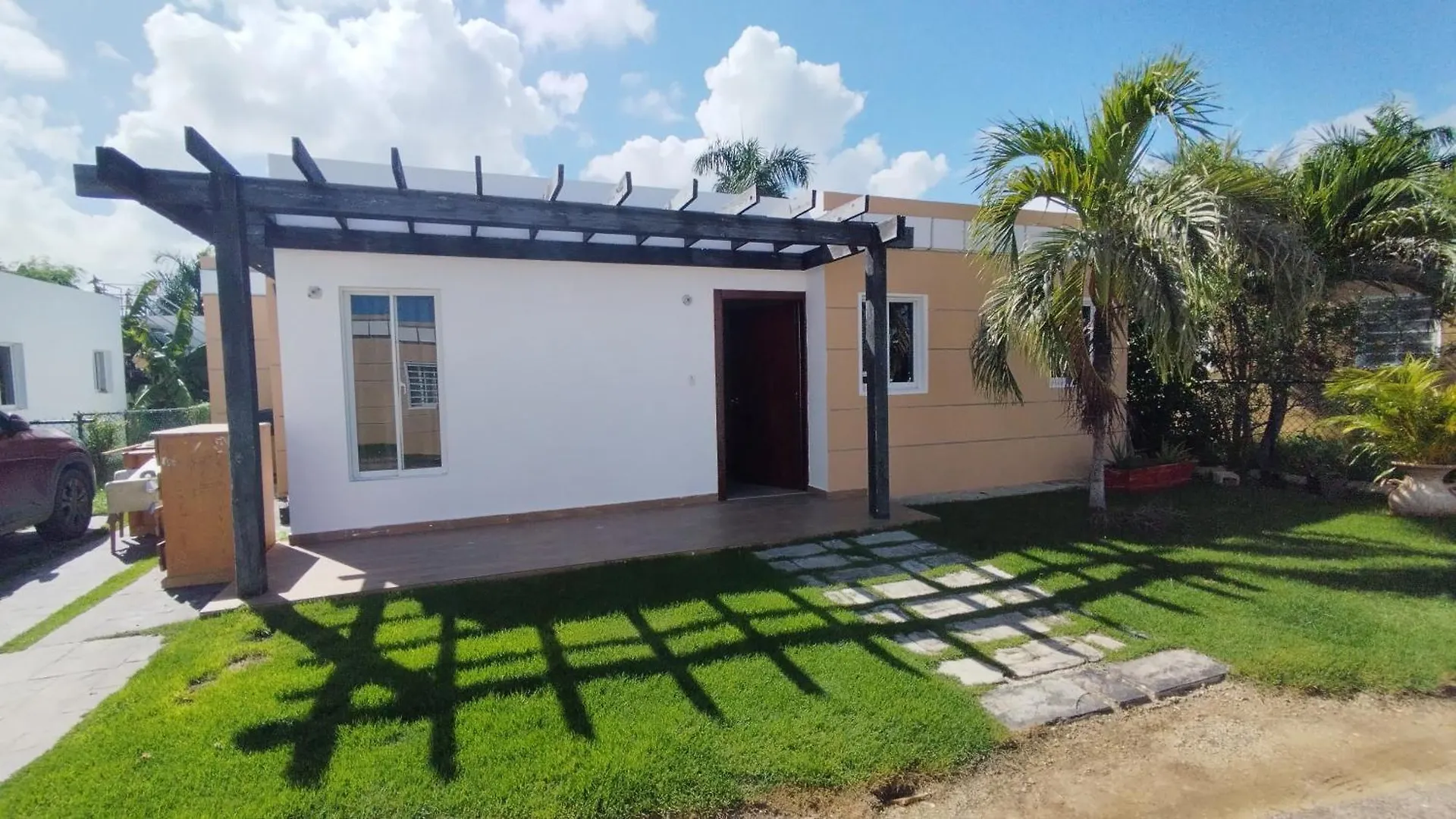 Caribbean Tropical Villa - Free Electricity Included Punta Cana
